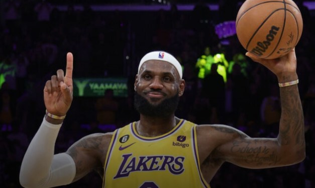Buss: Lakers will retire LeBron’s jersey
