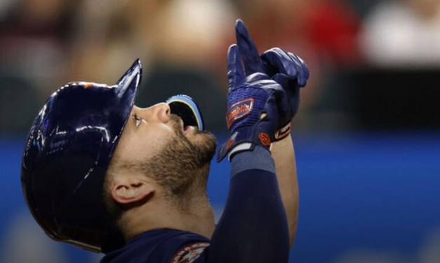 Altuve 4th in MLB history with 3 HRs in first 3 innings as Astros destroy Rangers
